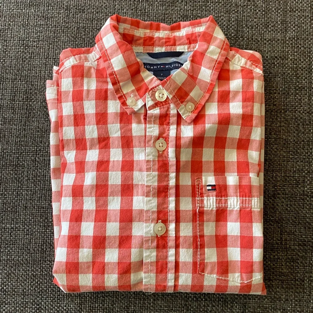 ⭐️ Tommy Hilfiger Kids Red & White Checkered Button-Up Shirt, Boys 7, Gingham
